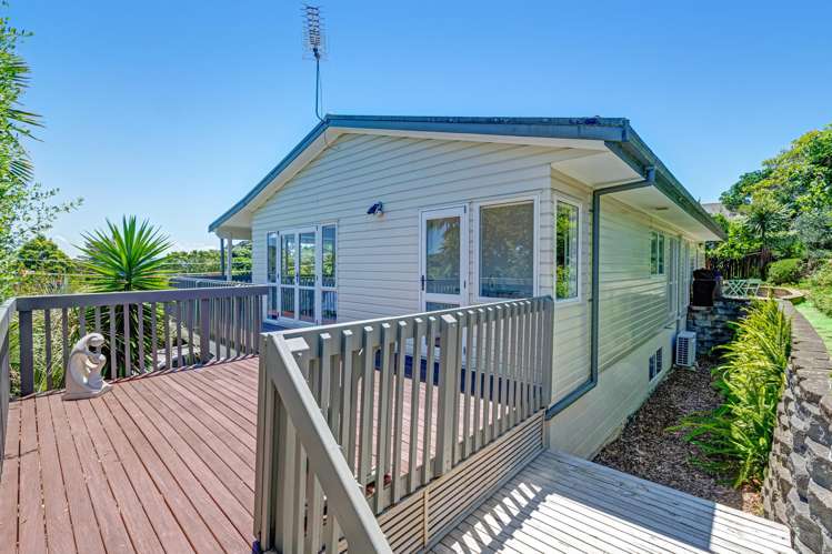 10 Glanville Close Stanmore Bay_12