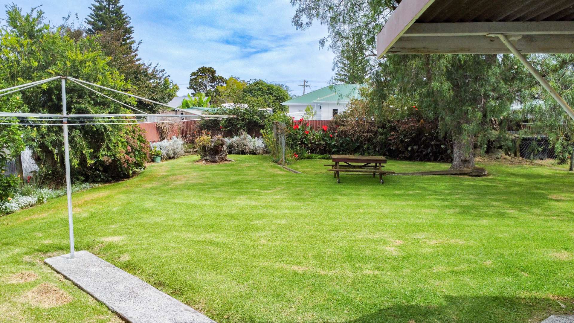 35 West Crescent Te Puru_0