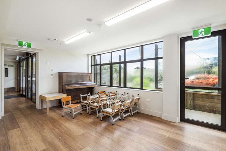 3145 Great North Road New Lynn_25