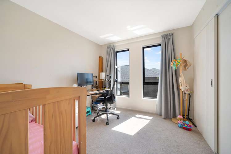 2/11 Scanlen Terrace Kelston_7