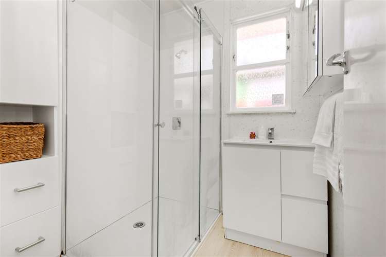 40 Catherine Crescent Paparangi_14