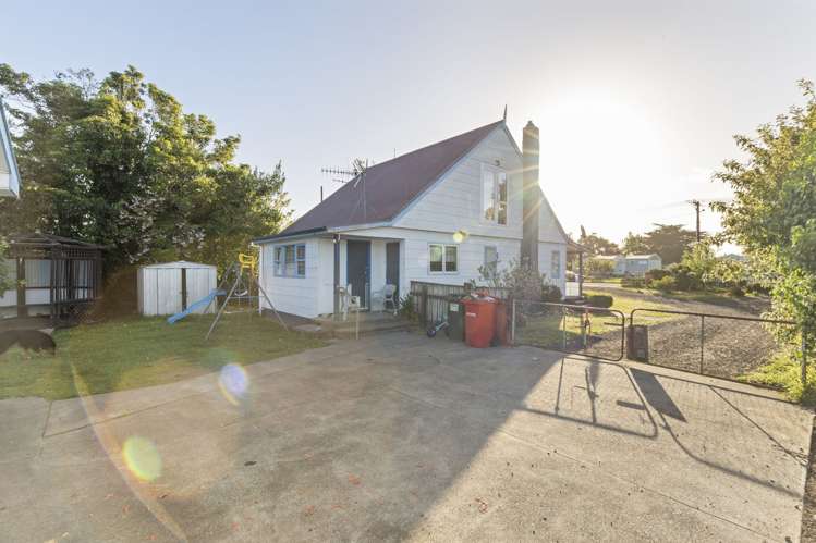 22 Waitere Street Marton_13