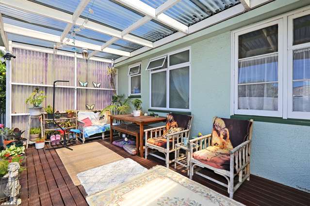 406 Willowpark Road South Akina_4