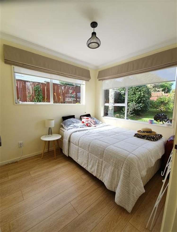 2/18a Sherwood Avenue Te Atatu South_6