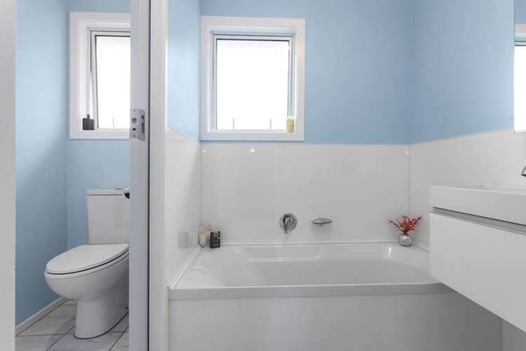 9 John F Kennedy Place Glen Eden_12