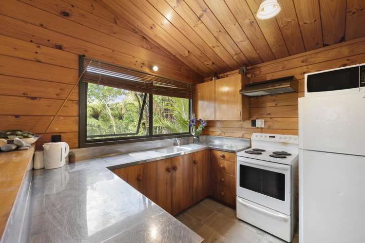 6A Jacaranda Grove Maungaraki_7