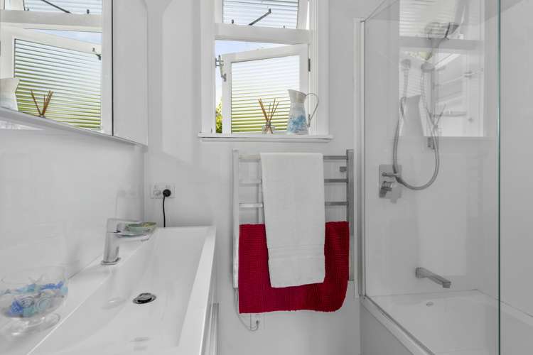 31 Owen Street Belmont_11