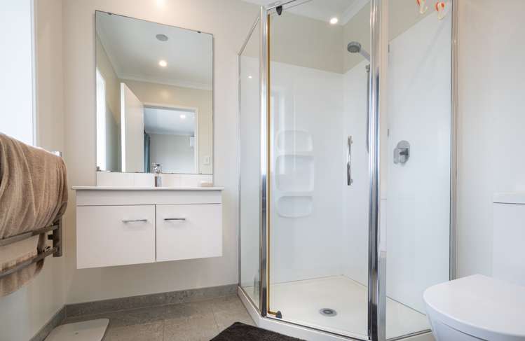 G01/110 Hobsonville Point Road Hobsonville_17