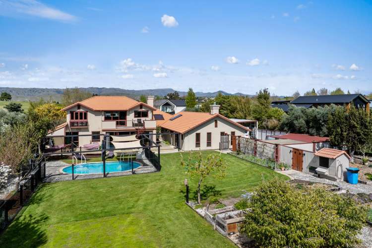 32 Bradleigh Park Fairhall_29