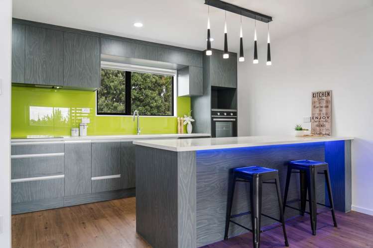 2/127 Stoddard Road Mt Roskill_7