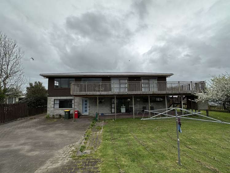 29 Parakai Avenue Parakai_5