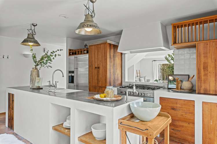 2/151 Idris Road Strowan_8