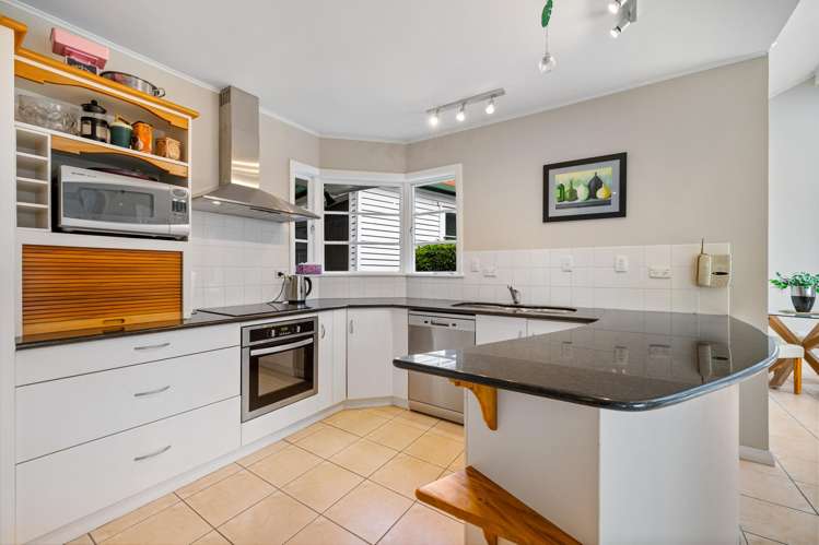 42 Rangiwai Road Titirangi_7