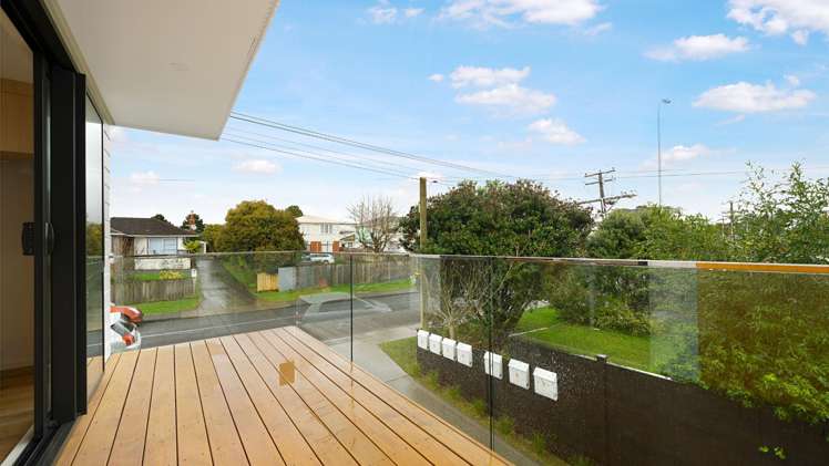 2/30 Woodford Ave Henderson_13