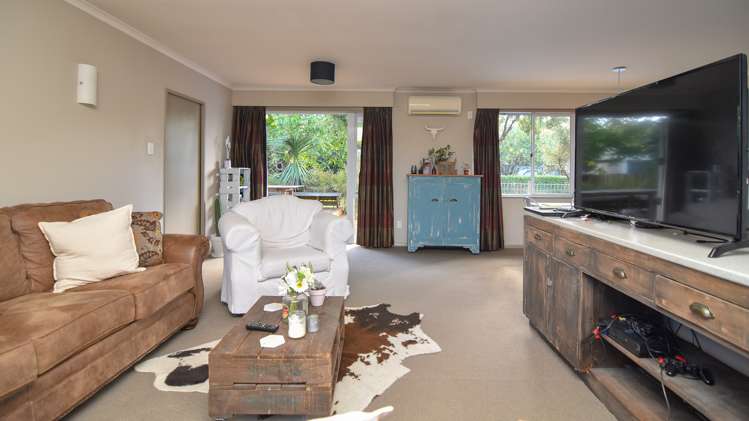 23 Armstrong Avenue Carterton_3