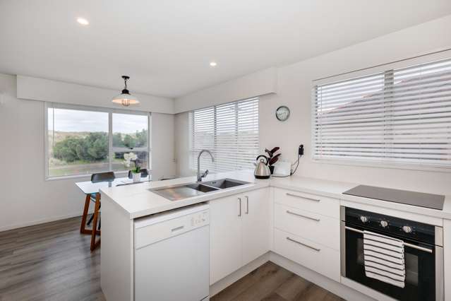 1/161 Marine Parade New Brighton_1