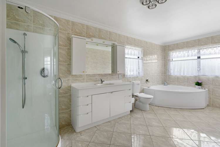 16 Waimanu Bay Drive Te Atatu Peninsula_20