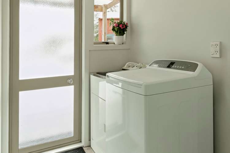 8 Coates Lane Te Poi_14