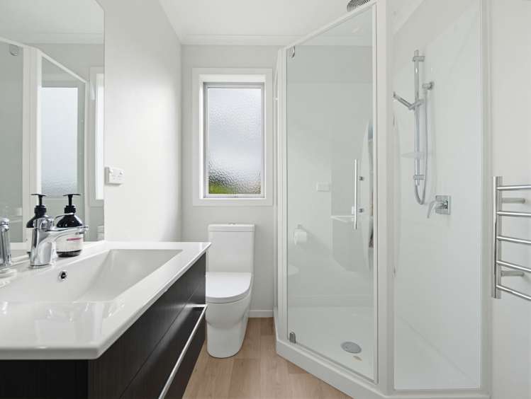 1/39 Saxbys Road Glenview_15