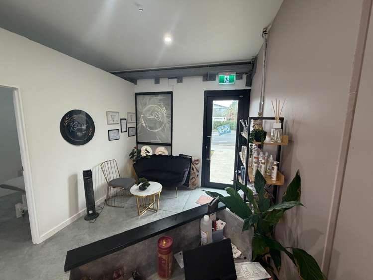 2/90 Hobsonville Road Hobsonville_8