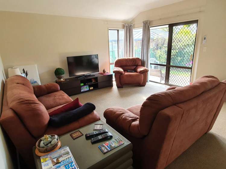 9 Pettit Place The Wood_2