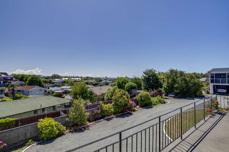9 Luxmoore Road Waimataitai_18