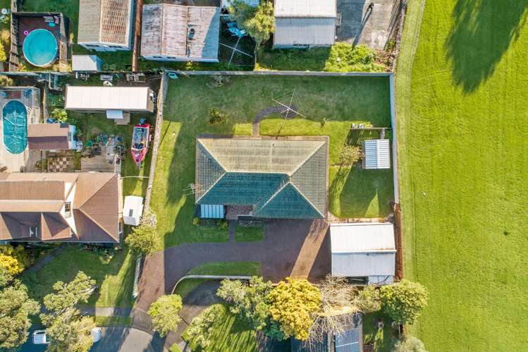 8 Warden Place Mangere Bridge_17