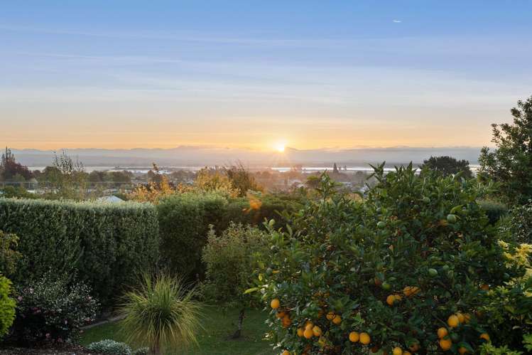 122 The Ridgeway Stoke_17