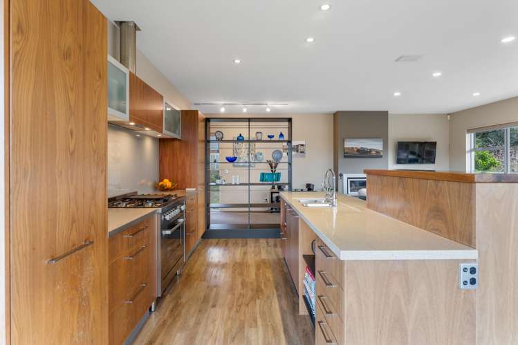 65 Matatua Road Raumati Beach_12