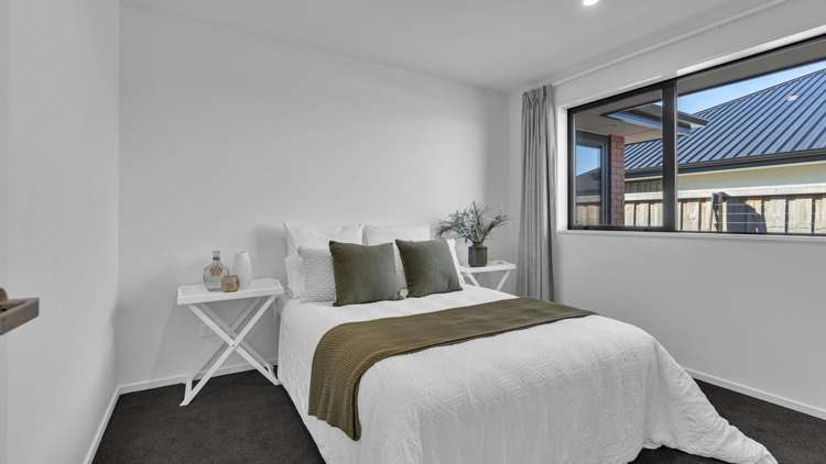 8 Edgar Way Rolleston_11