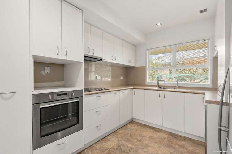 26/10 Gerard Way Saint Johns_10