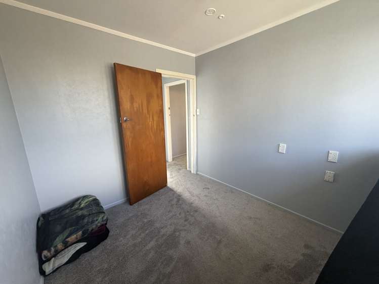 11 Masefield Drive Enderley_7