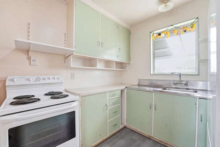 8 Cascade Crescent Westbrook_4