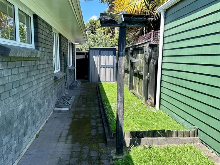 16b Seddon Street Glenholme_14