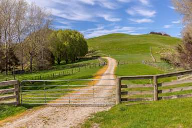 2122 Masterton Castlepoint Road_2