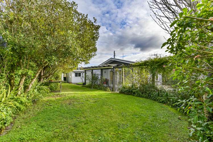 6 Carl Avenue Havelock North_22