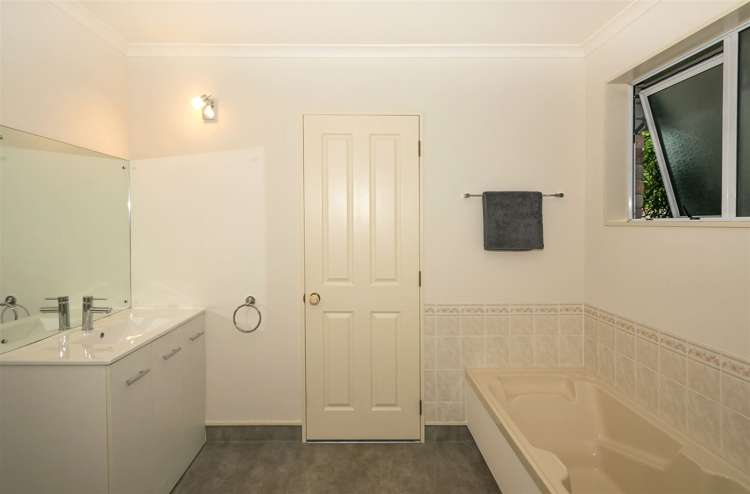 15a Buick Street Redwoodtown_14