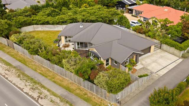 Central, established and ideal family living