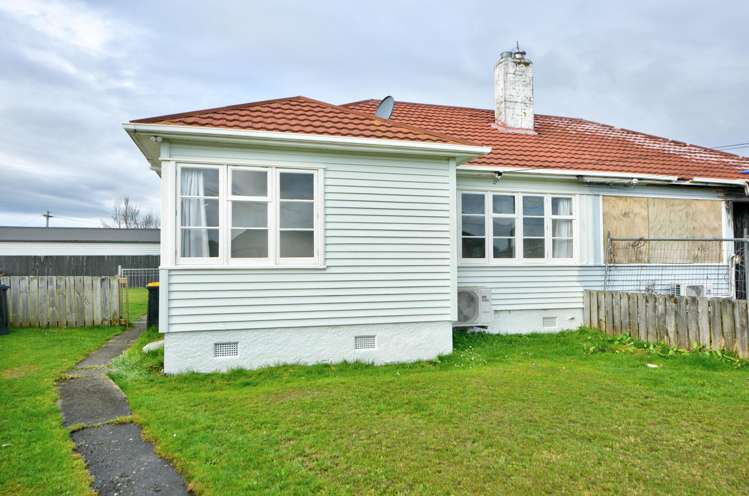 16 and 18 Churchill Avenue_2