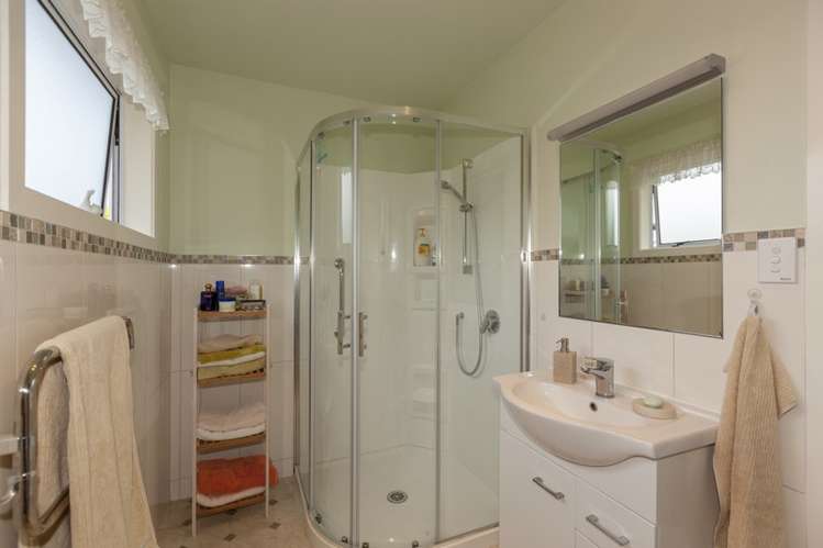 93 Matatua Road Raumati Beach_19