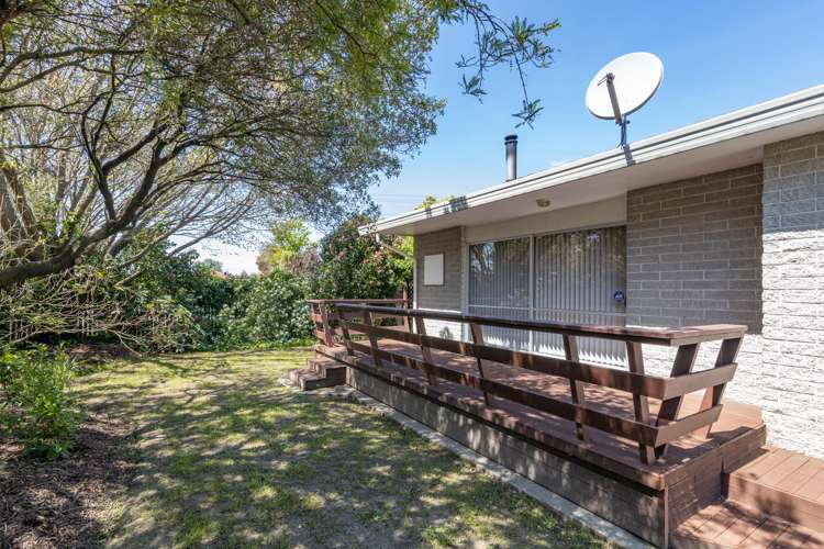 13 Main North Road Woodend_17