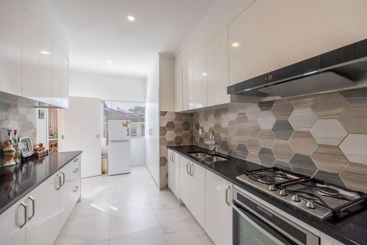 1/43 Hogans Road Glenfield_23