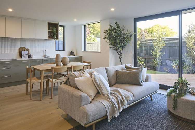 113 Forfar Street_5