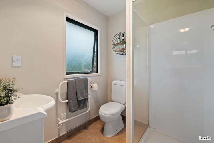 4/18 Roanoke Way Albany_13