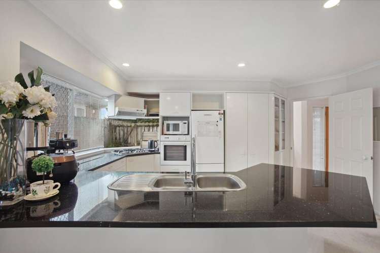 8 Yarlside Place Northpark_15