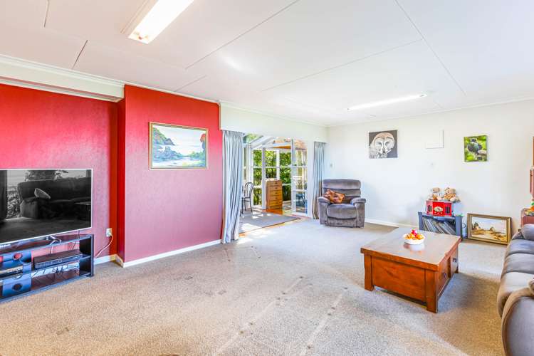 98 Scenic Drive Titirangi_11