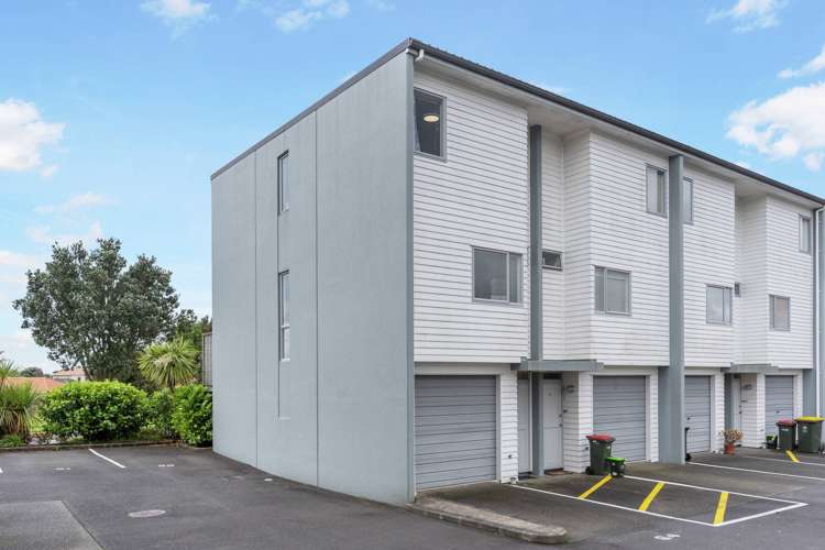 64/7 Kelvin Hart Drive East Tamaki_17