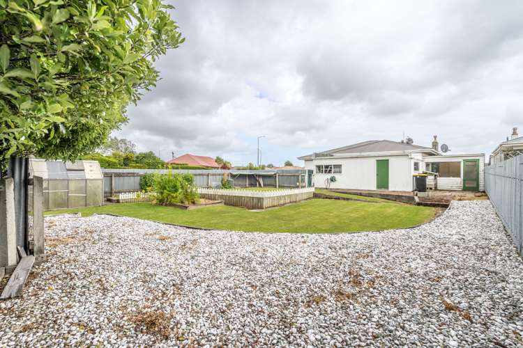 439 Yarrow Street Glengarry_24