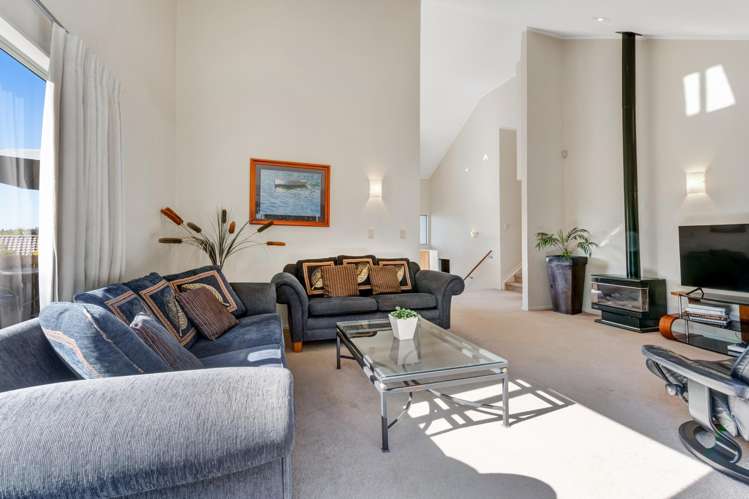 5 Rifleman Rise Unsworth Heights_5