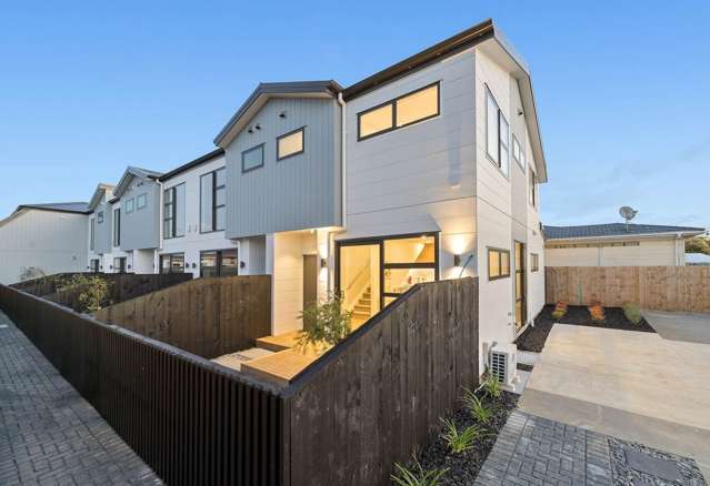 Brand New 3 Bedroom Townhouse In Henderson